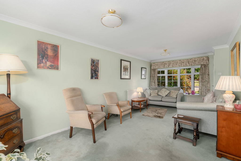 Cherrys Close Bloxham